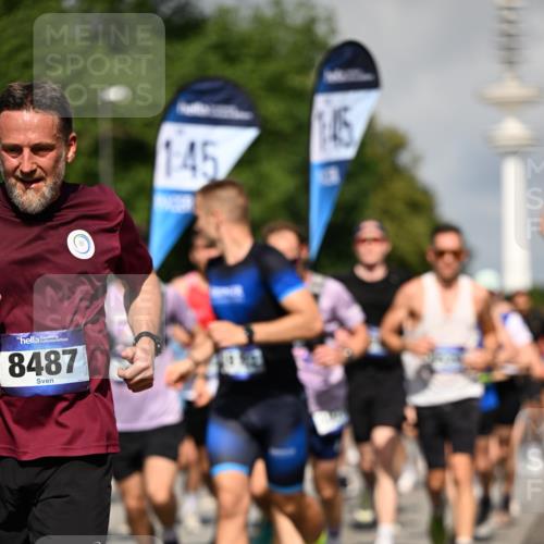 29.06.2025 - hella hamburg halbmarathon Dr. Thomas Lammeyer http://msf.ph/oto/8382822 29.06.2025 09:59:12 Kennedybrücke 1200, 1630, 1683, 1696, 1706, 1884, 2207, 2287, 2411, 2706, 2708, 3087, 3213, 3435, 3692, 3747, 3985, 4088, 4093, 4121, 4189, 4324, 4345, 4847, 4890, 5102, 5421, 5459, 5638, 5915, 6009, 6027, 6054, 6158, 6421, 6532, 6662, 6691, 6836, 6938, 7052, 7312, 7367, 7659, 8139, 8153, 8205, 8216, 8218, 8234, 8302, 8371, 8454, 8487, 8577, 8693, 8720, 8856, 8889, 8899, 8927, 8955, 9031, 9032, 9386, 9529, 9649, 9786, 9869, 9959, 10053, 10115, 10184, 10263, 10423, 11356 meine-sportfotos.de