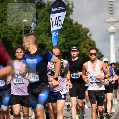 29.06.2025 - hella hamburg halbmarathon Dr. Thomas Lammeyer http://msf.ph/oto/8382844 29.06.2025 09:59:12 Kennedybrücke 1200, 1630, 1683, 1696, 1706, 1884, 2207, 2287, 2411, 2706, 2708, 3087, 3213, 3435, 3692, 3747, 3985, 4088, 4093, 4121, 4189, 4324, 4345, 4847, 4890, 5102, 5421, 5459, 5638, 5915, 6009, 6027, 6054, 6158, 6421, 6532, 6662, 6691, 6836, 6938, 7052, 7312, 7367, 7659, 8139, 8153, 8205, 8216, 8218, 8234, 8302, 8371, 8454, 8487, 8577, 8693, 8720, 8856, 8889, 8899, 8927, 8955, 9031, 9032, 9386, 9529, 9649, 9786, 9869, 9959, 10053, 10115, 10184, 10263, 10423, 11356 meine-sportfotos.de