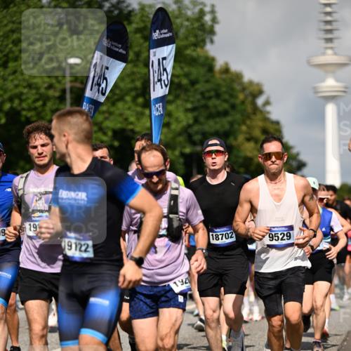 29.06.2025 - hella hamburg halbmarathon Dr. Thomas Lammeyer http://msf.ph/oto/8382879 29.06.2025 09:59:12 Kennedybrücke 1200, 1630, 1683, 1696, 1706, 1884, 2207, 2287, 2411, 2706, 2708, 3087, 3213, 3435, 3692, 3747, 3985, 4088, 4093, 4121, 4189, 4324, 4345, 4847, 4890, 5102, 5421, 5459, 5638, 5915, 6009, 6027, 6054, 6158, 6421, 6532, 6662, 6691, 6836, 6938, 7052, 7312, 7367, 7659, 8139, 8153, 8205, 8216, 8218, 8234, 8302, 8371, 8454, 8487, 8577, 8693, 8720, 8856, 8889, 8899, 8927, 8955, 9031, 9032, 9386, 9529, 9649, 9786, 9869, 9959, 10053, 10115, 10184, 10263, 10423, 11356 meine-sportfotos.de