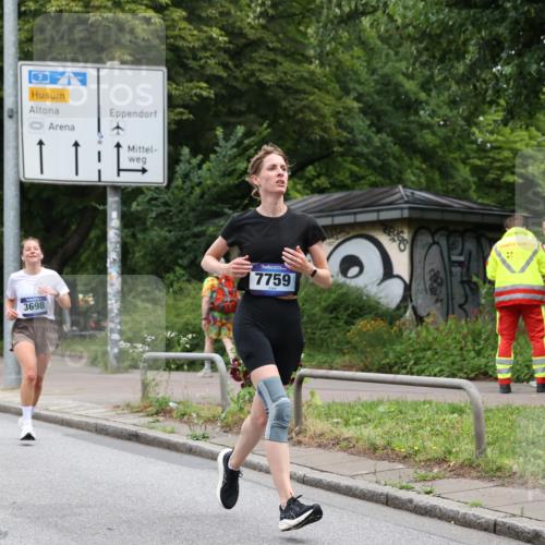 29.06.2025 - hella hamburg halbmarathon Yannick Fuchs http://msf.ph/oto/8382931 29.06.2025 10:55:02 20KM 1188, 1414, 1453, 1823, 2322, 2323, 2426, 2661, 3698, 5379, 5602, 5603, 5775, 6201, 6674, 6708, 6757, 6921, 7006, 7250, 7306, 7759, 7761, 8177, 8483, 8662, 9020, 9021, 9071, 9611, 9984, 10295, 11623, 11702, 11782, 12377, 12789, 12908, 13459, 13516, 15269, 16621, 17145, 17181, 17226, 17951, 18133, 18757, 19117, 19146, 19242 meine-sportfotos.de