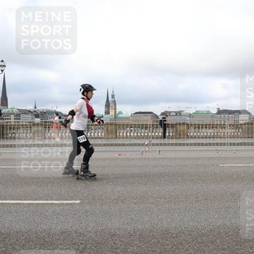 29.06.2025 - hella hamburg halbmarathon Lena Gebhardt http://msf.ph/oto/8383075 29.06.2025 09:15:16 Lombardsbrücke 519 meine-sportfotos.de