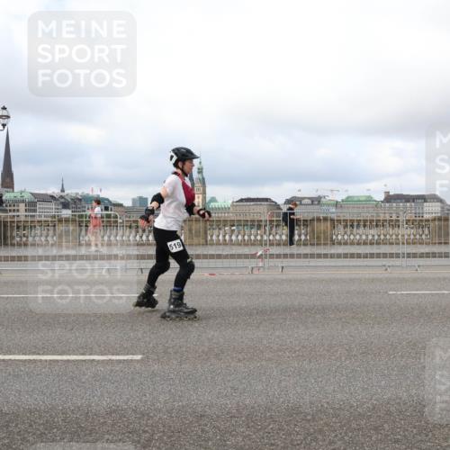 29.06.2025 - hella hamburg halbmarathon Lena Gebhardt http://msf.ph/oto/8383114 29.06.2025 09:15:16 Lombardsbrücke 519 meine-sportfotos.de