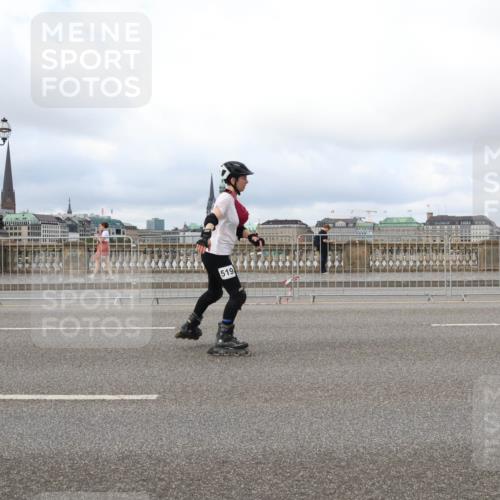 29.06.2025 - hella hamburg halbmarathon Lena Gebhardt http://msf.ph/oto/8383133 29.06.2025 09:15:16 Lombardsbrücke 519 meine-sportfotos.de
