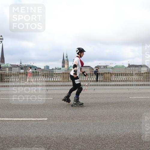 29.06.2025 - hella hamburg halbmarathon Lena Gebhardt http://msf.ph/oto/8383154 29.06.2025 09:15:16 Lombardsbrücke 519 meine-sportfotos.de
