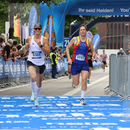 29.06.2025 - hella hamburg halbmarathon Strokosch-Dieckow http://msf.ph/oto/8383206 29.06.2025 10:23:39 Ziel 5301, 6699, 7834, 9151, 16169 meine-sportfotos.de