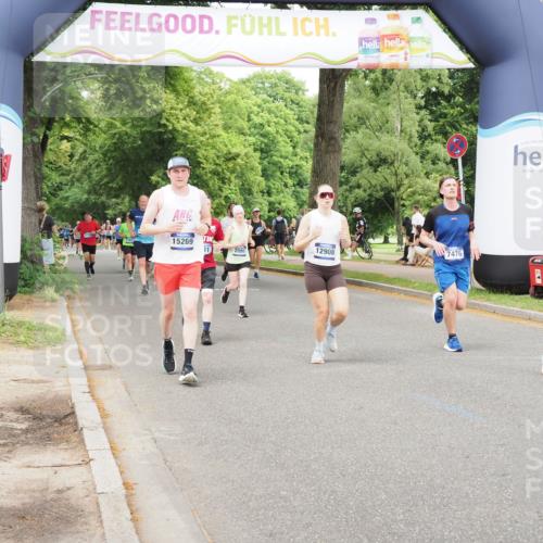 29.06.2025 - hella hamburg halbmarathon MichiJ http://msf.ph/oto/8383303 29.06.2025 10:46:51 Zwischen KM18-KM19 3780, 6327, 7476, 8481, 8531, 9741, 10271, 11366, 13993, 14471, 14577, 14631, 15269, 18063, 18624 meine-sportfotos.de
