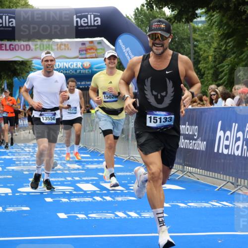 29.06.2025 - hella hamburg halbmarathon Strokosch-Dieckow http://msf.ph/oto/8383420 29.06.2025 10:46:36 Ziel 1920, 1942, 4497, 5459, 8482, 9051, 9232, 9386, 9529, 13525, 13554, 15026, 15133, 15206, 15714, 16175, 17281, 17461, 17743, 17865, 18297, 18882, 19128 meine-sportfotos.de