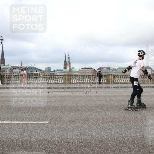 29.06.2025 - hella hamburg halbmarathon Lena Gebhardt http://msf.ph/oto/8383462 29.06.2025 09:15:16 Lombardsbrücke 519 meine-sportfotos.de