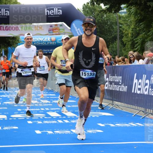 29.06.2025 - hella hamburg halbmarathon Strokosch-Dieckow http://msf.ph/oto/8383484 29.06.2025 10:46:36 Ziel 1920, 1942, 4497, 5459, 8482, 9051, 9232, 9386, 9529, 13525, 13554, 15026, 15133, 15206, 15714, 16175, 17281, 17461, 17743, 17865, 18297, 18882, 19128 meine-sportfotos.de