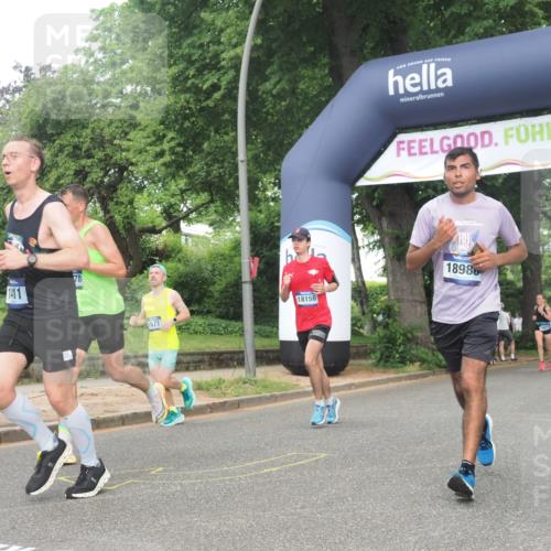 29.06.2025 - hella hamburg halbmarathon KatJ http://msf.ph/oto/8383571 29.06.2025 10:25:32 Zwischen KM18-KM19 1411, 1571, 3959, 5315, 5961, 8362 meine-sportfotos.de
