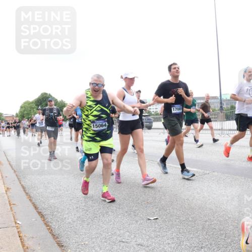 29.06.2025 - hella hamburg halbmarathon Lena Gebhardt http://msf.ph/oto/8383826 29.06.2025 10:49:39 Lombardsbrücke 3183, 15064, 17089, 1040, 1041, 1525, 1625, 1805, 1888, 2067, 2212, 2466, 2527, 2541, 2668, 2862, 2927, 2997, 3070, 3183, 3232, 3383, 3943, 4403, 4525, 4527, 4589, 4769, 4809, 4870, 5076, 5106, 5463, 5552, 5694, 6191, 6694, 6989, 7301, 7305, 7339, 7366, 7650, 7679, 7931, 7936, 8065, 8549, 9015, 9162, 9245, 9261, 10033, 10038, 10130, 10333, 10403, 10479, 10683, 10704, 10782, 10785, 11558, 11631, 12124, 12388, 13764, 14545, 14692 meine-sportfotos.de
