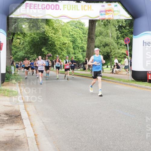 29.06.2025 - hella hamburg halbmarathon MichiJ http://msf.ph/oto/8384100 29.06.2025 10:47:03 Zwischen KM18-KM19 2167, 2363, 3169, 3698, 4013, 5347, 6757, 11623, 12761, 15733, 16754, 17491, 18130, 18200, 18202, 18556 meine-sportfotos.de