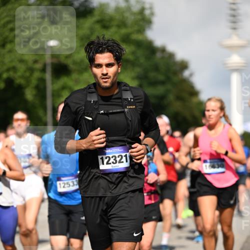 29.06.2025 - hella hamburg halbmarathon Dr. Thomas Lammeyer http://msf.ph/oto/8384180 29.06.2025 09:59:19 Kennedybrücke 1151, 1200, 1461, 1630, 1683, 1689, 1696, 1706, 1884, 2207, 2706, 2708, 3213, 3435, 3654, 3692, 3985, 4088, 4121, 4189, 4324, 4345, 4601, 4847, 4890, 5102, 5421, 5459, 5638, 5915, 6009, 6027, 6054, 6421, 6532, 6691, 6938, 7052, 7056, 7269, 7312, 7367, 7657, 8139, 8153, 8205, 8216, 8218, 8234, 8302, 8371, 8454, 8487, 8577, 8720, 8856, 8899, 8927, 8955, 8977, 9386, 9491, 9529, 9786, 9959, 10053, 10115, 10184, 10263, 11356 meine-sportfotos.de