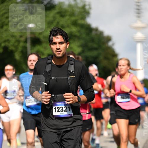 29.06.2025 - hella hamburg halbmarathon Dr. Thomas Lammeyer http://msf.ph/oto/8384254 29.06.2025 09:59:19 Kennedybrücke 1151, 1200, 1461, 1630, 1683, 1689, 1696, 1706, 1884, 2207, 2706, 2708, 3213, 3435, 3654, 3692, 3985, 4088, 4121, 4189, 4324, 4345, 4601, 4847, 4890, 5102, 5421, 5459, 5638, 5915, 6009, 6027, 6054, 6421, 6532, 6691, 6938, 7052, 7056, 7269, 7312, 7367, 7657, 8139, 8153, 8205, 8216, 8218, 8234, 8302, 8371, 8454, 8487, 8577, 8720, 8856, 8899, 8927, 8955, 8977, 9386, 9491, 9529, 9786, 9959, 10053, 10115, 10184, 10263, 11356 meine-sportfotos.de