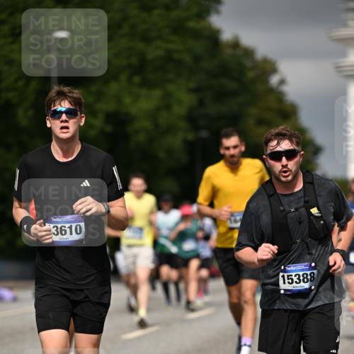 29.06.2025 - hella hamburg halbmarathon Dr. Thomas Lammeyer http://msf.ph/oto/8384622 29.06.2025 10:20:18 Kennedybrücke 1212, 1244, 1308, 1599, 2071, 2165, 2436, 2601, 2803, 3156, 3176, 3484, 3648, 4478, 4583, 4637, 4828, 6024, 6742, 6935, 7158, 7753, 7792, 8057, 8169, 8274, 8295, 8554, 8597, 8645, 8707, 8847, 9601, 9628, 9784, 9802, 9810, 9881, 10107, 10139, 10141, 10183, 10292, 10844, 11236, 11344, 11345 meine-sportfotos.de