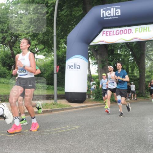 29.06.2025 - hella hamburg halbmarathon KatJ http://msf.ph/oto/8384880 29.06.2025 10:25:45 Zwischen KM18-KM19 2196, 3790, 5092, 5307, 7482 meine-sportfotos.de