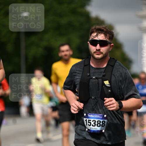 29.06.2025 - hella hamburg halbmarathon Dr. Thomas Lammeyer http://msf.ph/oto/8384958 29.06.2025 10:20:19 Kennedybrücke 1212, 1244, 1308, 1599, 2071, 2165, 2436, 2601, 2803, 3156, 3176, 3484, 3648, 4478, 4583, 4637, 6024, 6742, 6935, 7158, 7753, 7792, 8057, 8169, 8274, 8295, 8554, 8597, 8645, 8707, 8847, 9601, 9628, 9784, 9802, 9810, 10107, 10139, 10141, 10183, 10292, 10844, 11236, 11344, 11345 meine-sportfotos.de