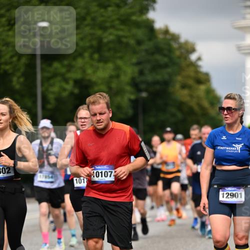 29.06.2025 - hella hamburg halbmarathon Dr. Thomas Lammeyer http://msf.ph/oto/8385359 29.06.2025 10:20:23 Kennedybrücke 1212, 1244, 1599, 2071, 2165, 2436, 2803, 2912, 3030, 3134, 3156, 3176, 3484, 3648, 3687, 4478, 4583, 4637, 6024, 6742, 6935, 7158, 7753, 7792, 8169, 8263, 8274, 8295, 8554, 8597, 8645, 8707, 8847, 9601, 9628, 9802, 9810, 10107, 10139, 10141, 10183, 10292, 10575, 10844, 11236, 11344, 11345, 11428 meine-sportfotos.de