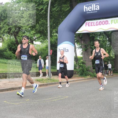 29.06.2025 - hella hamburg halbmarathon KatJ http://msf.ph/oto/8385374 29.06.2025 10:25:50 Zwischen KM18-KM19 2767, 3790, 5003, 5092, 5307, 7482 meine-sportfotos.de