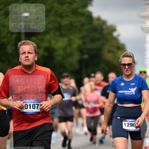 29.06.2025 - hella hamburg halbmarathon Dr. Thomas Lammeyer http://msf.ph/oto/8385538 29.06.2025 10:20:24 Kennedybrücke 1212, 1244, 1599, 2071, 2165, 2436, 2803, 2912, 3030, 3134, 3156, 3176, 3484, 3648, 3687, 4478, 4583, 4637, 6024, 6742, 6935, 7158, 7753, 7792, 8169, 8263, 8295, 8554, 8597, 8645, 8707, 8847, 9601, 9628, 9802, 9810, 9891, 10076, 10107, 10139, 10141, 10183, 10292, 10575, 10844, 11236, 11344, 11345, 11428 meine-sportfotos.de