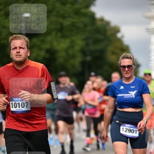 29.06.2025 - hella hamburg halbmarathon Dr. Thomas Lammeyer http://msf.ph/oto/8385590 29.06.2025 10:20:24 Kennedybrücke 1212, 1244, 1599, 2071, 2165, 2436, 2803, 2912, 3030, 3134, 3156, 3176, 3484, 3648, 3687, 4478, 4583, 4637, 6024, 6742, 6935, 7158, 7753, 7792, 8169, 8263, 8295, 8554, 8597, 8645, 8707, 8847, 9601, 9628, 9802, 9810, 9891, 10076, 10107, 10139, 10141, 10183, 10292, 10575, 10844, 11236, 11344, 11345, 11428 meine-sportfotos.de