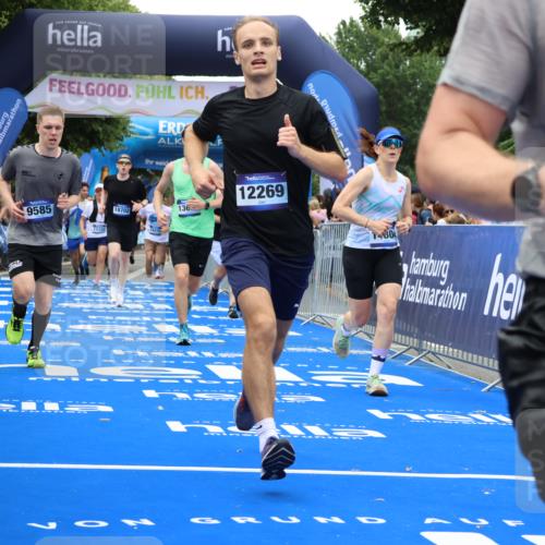 29.06.2025 - hella hamburg halbmarathon Strokosch-Dieckow http://msf.ph/oto/8385732 29.06.2025 10:46:04 Ziel 1759, 2189, 2707, 3087, 5648, 6460, 7450, 7961, 8269, 9585, 11094, 11125, 11936, 12084, 12269, 13630, 14462, 14804, 16136, 16466, 16475, 17008, 18081, 18702, 18797 meine-sportfotos.de