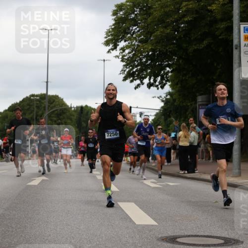 29.06.2025 - hella hamburg halbmarathon Yannick Fuchs http://msf.ph/oto/8385752 29.06.2025 10:55:18 20KM 1823, 2391, 2426, 2591, 2661, 4068, 5379, 5613, 5775, 5870, 6674, 6708, 7033, 7250, 7757, 8177, 8483, 8531, 9071, 9453, 9611, 9752, 9932, 9984, 10031, 10295, 10882, 11515, 12377, 12787, 12789, 12908, 13086, 13558, 15008, 16614, 17145, 17181, 17670, 17951, 18133 meine-sportfotos.de