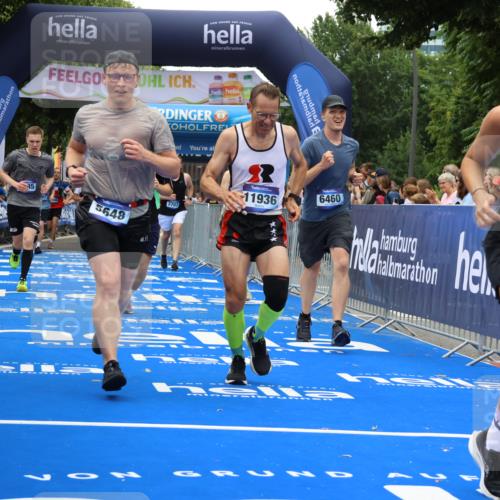 29.06.2025 - hella hamburg halbmarathon Strokosch-Dieckow http://msf.ph/oto/8385847 29.06.2025 10:46:02 Ziel 1759, 2189, 2707, 3087, 4277, 5648, 6460, 7961, 8269, 8577, 8871, 9585, 11125, 11936, 12084, 12269, 13630, 14462, 14804, 16136, 16466, 16475, 17008, 18081, 18702, 19116 meine-sportfotos.de