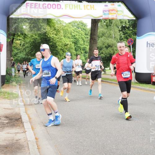 29.06.2025 - hella hamburg halbmarathon MichiJ http://msf.ph/oto/8386105 29.06.2025 10:47:32 Zwischen KM18-KM19 1364, 1420, 1653, 2391, 4068, 4592, 6487, 7759, 8191, 9006, 9020, 9611, 10031, 10036, 10534, 13459, 13488, 15673, 17951, 18000, 19117, 19146 meine-sportfotos.de