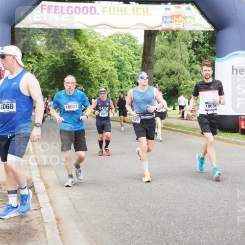 29.06.2025 - hella hamburg halbmarathon MichiJ http://msf.ph/oto/8386169 29.06.2025 10:47:33 Zwischen KM18-KM19 1364, 1420, 1653, 2391, 3097, 4068, 4592, 6487, 6921, 7759, 8191, 9006, 9020, 9021, 9611, 10031, 10036, 10534, 13459, 13488, 15673, 17951, 18000, 19117, 19146 meine-sportfotos.de
