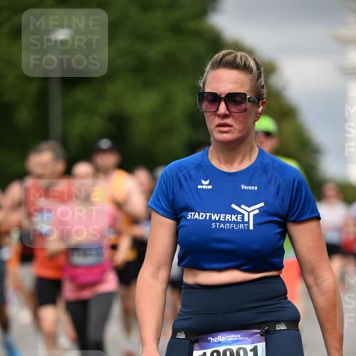 29.06.2025 - hella hamburg halbmarathon Dr. Thomas Lammeyer http://msf.ph/oto/8386175 29.06.2025 10:20:26 Kennedybrücke 1212, 1244, 1599, 2165, 2803, 2912, 3030, 3134, 3156, 3176, 3484, 3648, 3687, 4478, 4583, 4637, 5036, 6024, 6742, 6935, 7158, 7358, 7753, 7792, 8169, 8263, 8295, 8554, 8597, 8645, 8707, 8847, 8857, 9332, 9601, 9628, 9802, 9810, 9891, 10076, 10107, 10139, 10141, 10183, 10292, 10575, 10844, 11236, 11344, 11345, 11428 meine-sportfotos.de