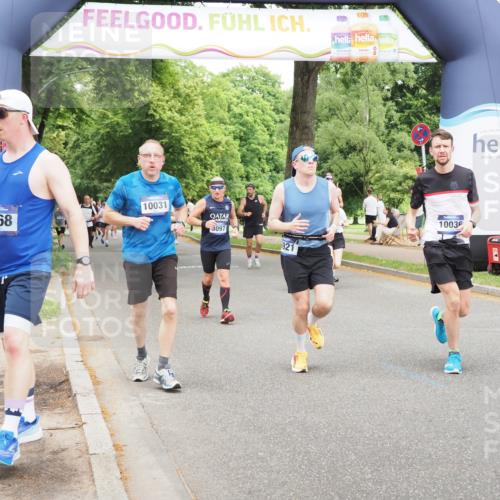 29.06.2025 - hella hamburg halbmarathon MichiJ http://msf.ph/oto/8386177 29.06.2025 10:47:33 Zwischen KM18-KM19 1364, 1420, 1653, 2391, 3097, 4068, 4592, 6487, 6921, 7759, 8191, 9006, 9020, 9021, 9611, 10031, 10036, 10534, 13459, 13488, 15673, 17951, 18000, 19117, 19146 meine-sportfotos.de