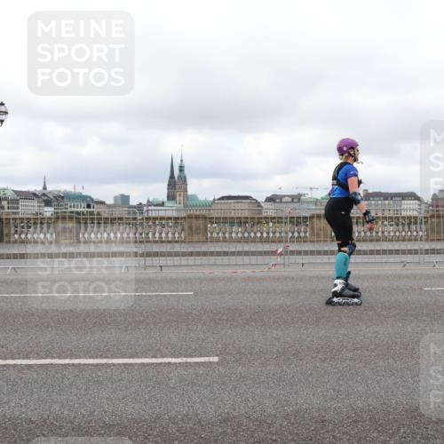 29.06.2025 - hella hamburg halbmarathon Lena Gebhardt http://msf.ph/oto/8386180 29.06.2025 09:17:35 Lombardsbrücke  meine-sportfotos.de