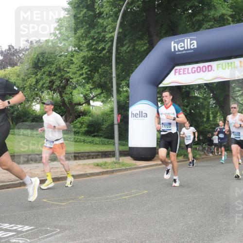 29.06.2025 - hella hamburg halbmarathon KatJ http://msf.ph/oto/8386187 29.06.2025 10:26:00 Zwischen KM18-KM19 6095 meine-sportfotos.de