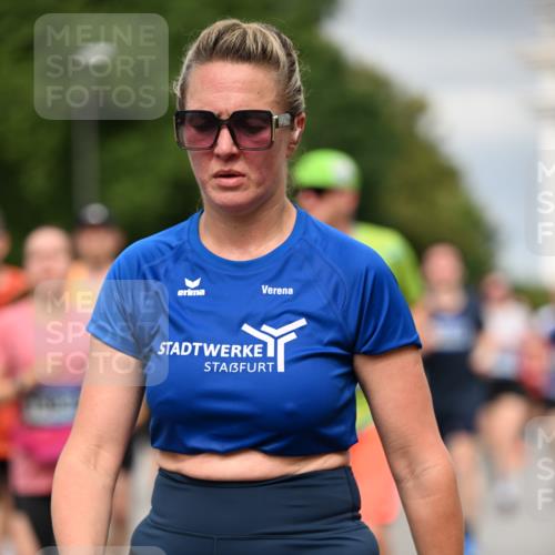 29.06.2025 - hella hamburg halbmarathon Dr. Thomas Lammeyer http://msf.ph/oto/8386206 29.06.2025 10:20:27 Kennedybrücke 1212, 1244, 1599, 2165, 2347, 2803, 2912, 3030, 3134, 3156, 3176, 3484, 3648, 3687, 4478, 4583, 4637, 5036, 6024, 6742, 6935, 7158, 7358, 7753, 7792, 8263, 8295, 8554, 8597, 8645, 8707, 8847, 8857, 9332, 9492, 9601, 9628, 9802, 9810, 9891, 10076, 10107, 10139, 10141, 10183, 10292, 10575, 10844, 11236, 11344, 11345, 11428 meine-sportfotos.de