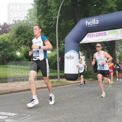 29.06.2025 - hella hamburg halbmarathon KatJ http://msf.ph/oto/8386310 29.06.2025 10:26:01 Zwischen KM18-KM19 6095, 6529 meine-sportfotos.de