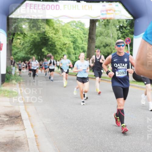 29.06.2025 - hella hamburg halbmarathon MichiJ http://msf.ph/oto/8386354 29.06.2025 10:47:35 Zwischen KM18-KM19 1364, 1653, 3097, 4068, 4592, 6487, 6921, 7033, 8191, 8923, 9020, 9021, 10031, 10036, 10534, 10943, 13459, 13488, 15525, 15673, 16439, 17860, 17951 meine-sportfotos.de
