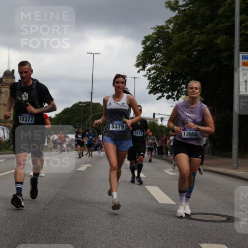 29.06.2025 - hella hamburg halbmarathon Yannick Fuchs http://msf.ph/oto/8386420 29.06.2025 10:55:23 20KM 1823, 2086, 2391, 2426, 2591, 4068, 5379, 5613, 5870, 6391, 6674, 7033, 7250, 7757, 8177, 8483, 8531, 8590, 9071, 9453, 9611, 9752, 9932, 10031, 10295, 10882, 11465, 11515, 12377, 12787, 12789, 12908, 13064, 13086, 13491, 13558, 14628, 15008, 16614, 17181, 17670 meine-sportfotos.de