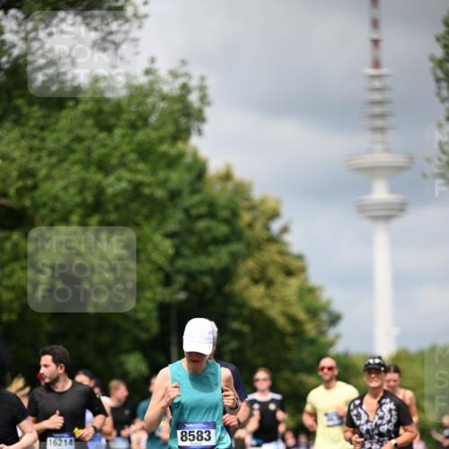 29.06.2025 - hella hamburg halbmarathon Dr. Thomas Lammeyer http://msf.ph/oto/8386435 29.06.2025 10:42:55 Kennedybrücke 1457, 1596, 1721, 2113, 2151, 2486, 2693, 2786, 3094, 3095, 3216, 3242, 3323, 3338, 3841, 3927, 4139, 4155, 4259, 4260, 5085, 5089, 5155, 5161, 5300, 6199, 6200, 6695, 6696, 6751, 7117, 7118, 7119, 7165, 7561, 7692, 7849, 7914, 8583, 8635, 8747, 9004, 9424, 9500, 9689, 9699, 10584 meine-sportfotos.de
