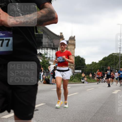 29.06.2025 - hella hamburg halbmarathon Yannick Fuchs http://msf.ph/oto/8386571 29.06.2025 10:55:24 20KM 1823, 2086, 2391, 2426, 2591, 3400, 4068, 5379, 5613, 5870, 6391, 6674, 7033, 7250, 7757, 8177, 8483, 8531, 8590, 9071, 9453, 9611, 9752, 9932, 10031, 10295, 10882, 11465, 11515, 12377, 12787, 12789, 12908, 13064, 13086, 13491, 13558, 14628, 15008, 16128, 16145, 16614, 17181, 17670 meine-sportfotos.de