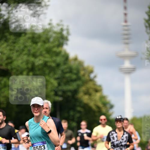 29.06.2025 - hella hamburg halbmarathon Dr. Thomas Lammeyer http://msf.ph/oto/8386684 29.06.2025 10:42:56 Kennedybrücke 1457, 1721, 2113, 2151, 2486, 2693, 2786, 3094, 3095, 3216, 3242, 3323, 3338, 3841, 3927, 4139, 4155, 4259, 4260, 5085, 5089, 5155, 5161, 5300, 6199, 6200, 6695, 6696, 6751, 7117, 7118, 7119, 7165, 7561, 7692, 7849, 7914, 8583, 8635, 8747, 9004, 9424, 9500, 9689, 9699, 10584 meine-sportfotos.de