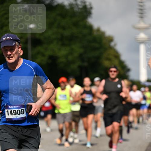 29.06.2025 - hella hamburg halbmarathon Dr. Thomas Lammeyer http://msf.ph/oto/8386716 29.06.2025 09:59:26 Kennedybrücke 1151, 1200, 1216, 1461, 1630, 1683, 1689, 1696, 1706, 2207, 2706, 3213, 3654, 3692, 3945, 3985, 4033, 4088, 4121, 4127, 4189, 4324, 4345, 4601, 4847, 4890, 4938, 5421, 5459, 6009, 6054, 6421, 6481, 6532, 6691, 6938, 7056, 7100, 7224, 7269, 7312, 7332, 7367, 7657, 8139, 8153, 8205, 8216, 8234, 8302, 8454, 8577, 8720, 8856, 8899, 8955, 8977, 9491, 9551, 9934, 9959, 10115, 10263, 10811, 11356 meine-sportfotos.de