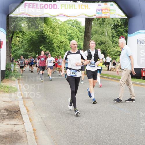 29.06.2025 - hella hamburg halbmarathon MichiJ http://msf.ph/oto/8386730 29.06.2025 10:47:40 Zwischen KM18-KM19 1006, 1453, 2011, 2086, 3097, 6921, 7033, 8923, 9020, 9021, 10031, 10943, 13086, 15525, 16439, 17860 meine-sportfotos.de