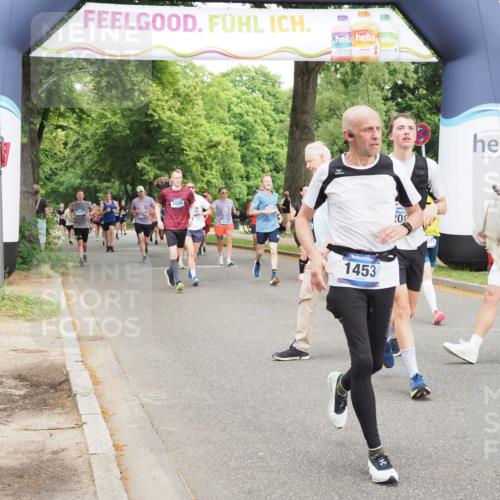 29.06.2025 - hella hamburg halbmarathon MichiJ http://msf.ph/oto/8386761 29.06.2025 10:47:41 Zwischen KM18-KM19 1006, 1414, 1453, 2011, 2086, 3097, 6921, 7033, 8923, 9021, 10943, 13086, 15525, 15901, 16439, 17860 meine-sportfotos.de