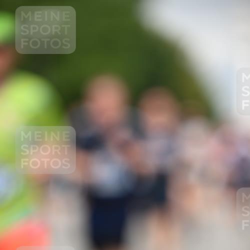 29.06.2025 - hella hamburg halbmarathon Dr. Thomas Lammeyer http://msf.ph/oto/8386831 29.06.2025 10:20:29 Kennedybrücke 1244, 1599, 2165, 2347, 2803, 2912, 3030, 3134, 3156, 3176, 3484, 3648, 3687, 4478, 4583, 4637, 5036, 6024, 6742, 6935, 7158, 7358, 7753, 7792, 8263, 8295, 8554, 8597, 8645, 8707, 8847, 8857, 9332, 9492, 9601, 9628, 9802, 9810, 9891, 10076, 10107, 10139, 10141, 10183, 10292, 10575, 11236, 11344, 11345, 11428 meine-sportfotos.de