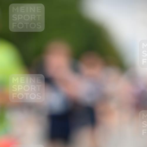 29.06.2025 - hella hamburg halbmarathon Dr. Thomas Lammeyer http://msf.ph/oto/8386852 29.06.2025 10:20:29 Kennedybrücke 1244, 1599, 2165, 2347, 2803, 2912, 3030, 3134, 3156, 3176, 3484, 3648, 3687, 4478, 4583, 4637, 5036, 6024, 6742, 6935, 7158, 7358, 7753, 7792, 8263, 8295, 8554, 8597, 8645, 8707, 8847, 8857, 9332, 9492, 9601, 9628, 9802, 9810, 9891, 10076, 10107, 10139, 10141, 10183, 10292, 10575, 11236, 11344, 11345, 11428 meine-sportfotos.de