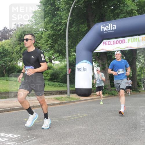 29.06.2025 - hella hamburg halbmarathon KatJ http://msf.ph/oto/8386896 29.06.2025 10:26:05 Zwischen KM18-KM19 2404, 6095, 6529, 7310 meine-sportfotos.de
