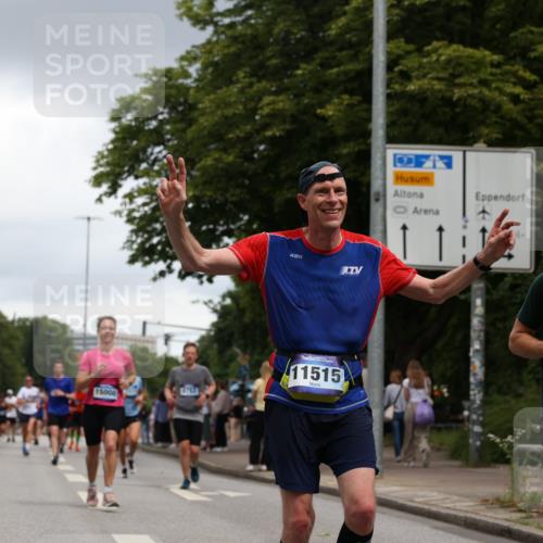 29.06.2025 - hella hamburg halbmarathon Yannick Fuchs http://msf.ph/oto/8386944 29.06.2025 10:55:27 20KM 2086, 2391, 2591, 3400, 4068, 5379, 5613, 5839, 5870, 6391, 6674, 7033, 7049, 7757, 8177, 8531, 8590, 9071, 9453, 9752, 9932, 10031, 10882, 11465, 11515, 12125, 12377, 12787, 13064, 13086, 13491, 13558, 14605, 14628, 15008, 15733, 16128, 16145, 16614, 17181, 17670 meine-sportfotos.de