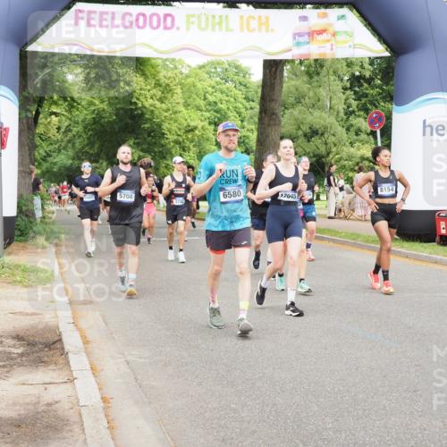 29.06.2025 - hella hamburg halbmarathon MichiJ http://msf.ph/oto/8387184 29.06.2025 10:47:53 Zwischen KM18-KM19 3740, 5708, 6580, 7006, 8154, 8421, 8422, 8483, 9752, 9932, 10797, 11465, 11515, 11702, 13516, 14605, 16614, 17045 meine-sportfotos.de