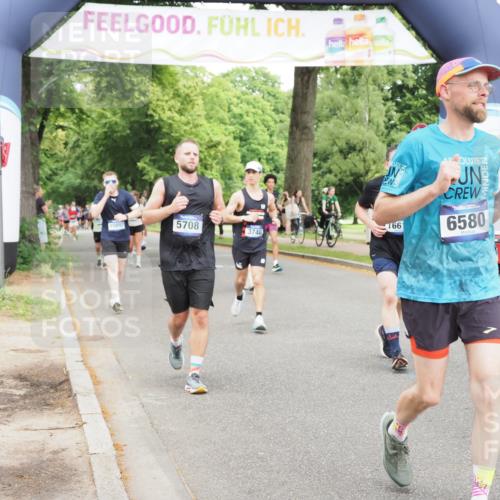 29.06.2025 - hella hamburg halbmarathon MichiJ http://msf.ph/oto/8387309 29.06.2025 10:47:54 Zwischen KM18-KM19 3740, 5602, 5603, 5708, 6580, 7006, 7757, 8154, 8421, 8422, 9752, 9932, 10797, 11465, 11515, 13516, 14605, 16614, 17045 meine-sportfotos.de
